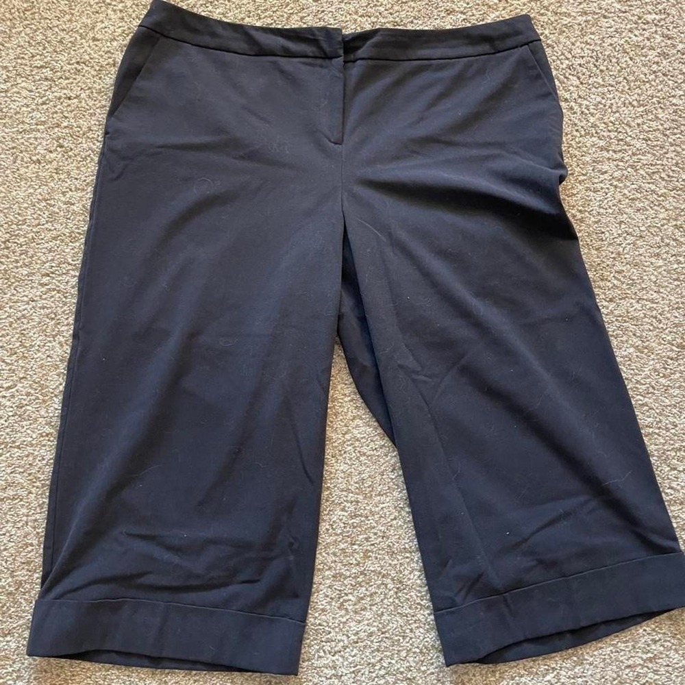 Lane Bryant women's size 18 black workwear capri pants classic elevated basics